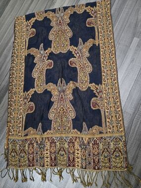Embroidered Paisley Shawl in Black and Gold Lace With Embelished Beads